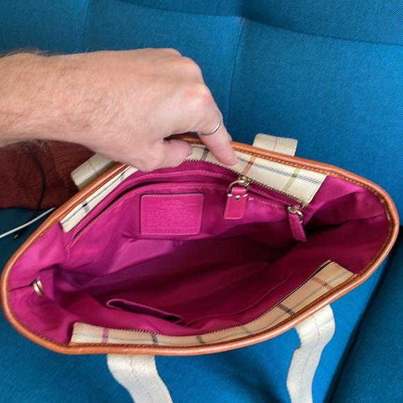 Coach 2000s Heritage Tattersall Tote - Picture 11 of 11